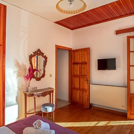 Golden Flower's Apartment *