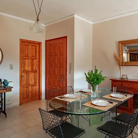 Apartment Golden Flower's Poros (Kefalonia)