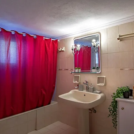 Golden Flower's Poros (Kefalonia)