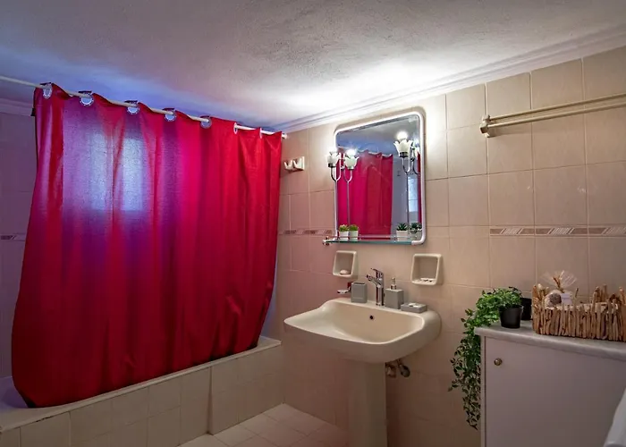 Golden Flower's Poros (Kefalonia)