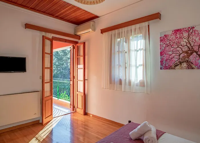 Golden Flower's Apartment *